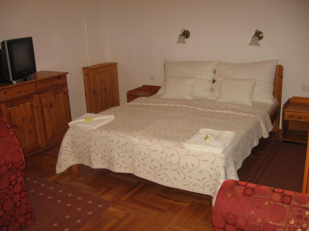 Mater Salvatoris House Hotel Godollo Room photo